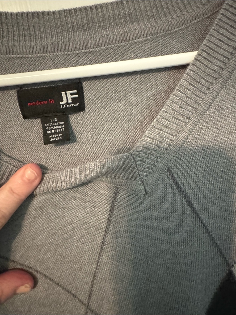 Classic J. Ferrar Men’s Gray Argyle V-Neck Sweater Modern Fit Cotton Blend. Sz L - Picture 6 of 8